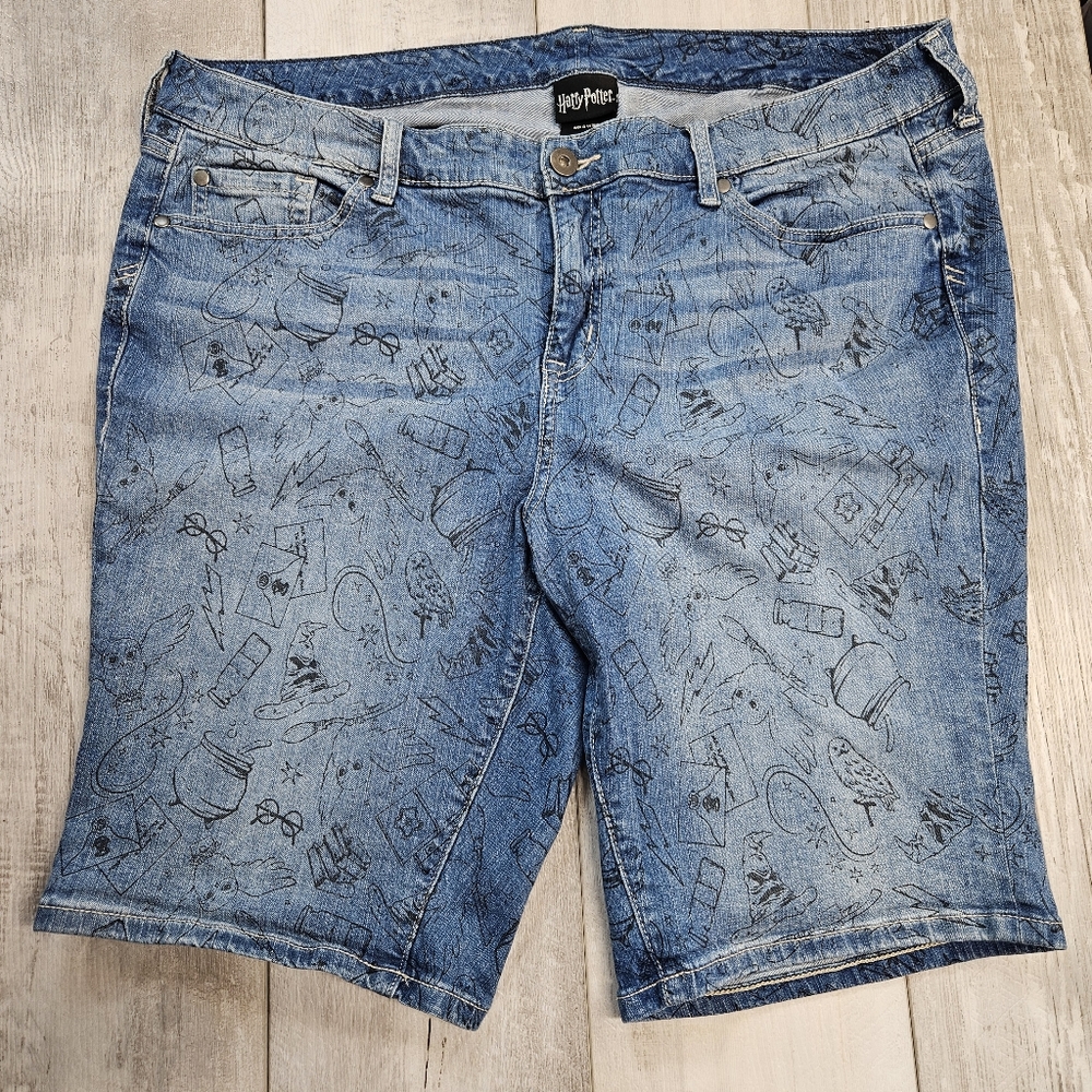 Harry Potter Blue Jean Shorts Subtle Print 11" Inseam Size 20 Stretchy Preppy